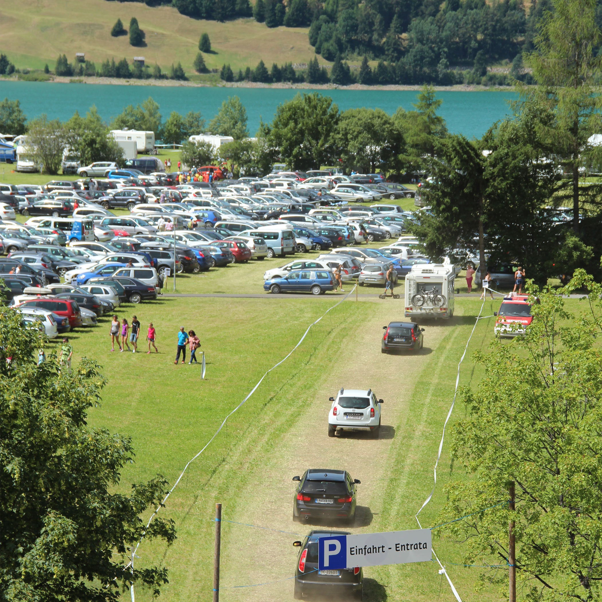 Entrance parking lot Reschenseelauf